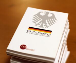 Entziehung von Grundrechten