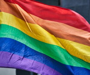 "Pinkwashing" – Die Regenbogenflagge als Marketinggag?