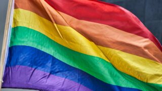 "Pinkwashing" – Die Regenbogenflagge als Marketinggag?