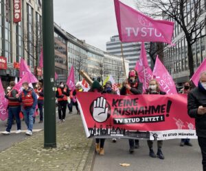 "Tarifvertrag jetzt!" Studentische Hilfskräfte streiken