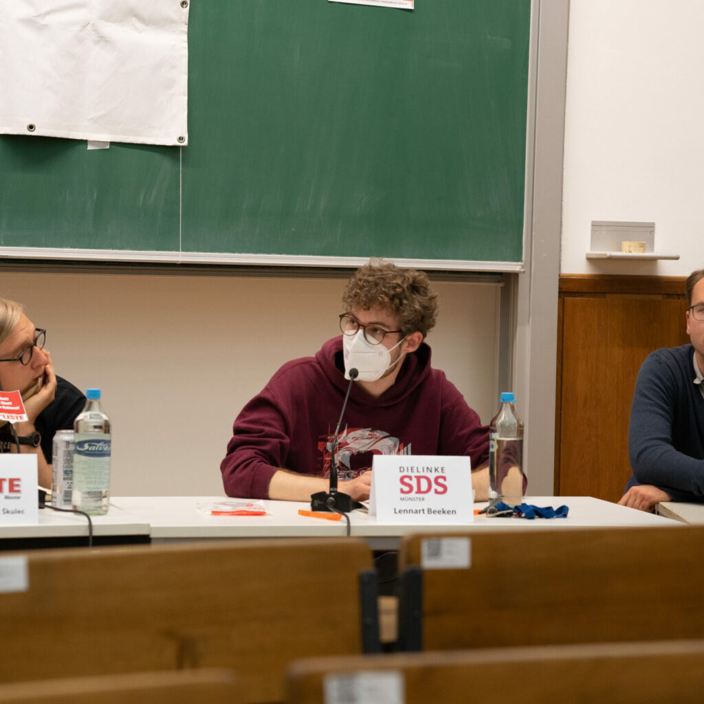 ’bout food i guess Škulec (Die LISTE), Lennart Beeken (SDS.die linke) und Jacob Hassel (CampusGrün)