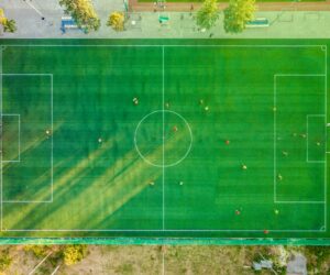 WDR-Studie zu Rassismus im Fußball - Wie verdient ist die Kritik?