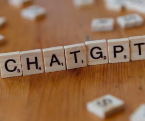 Schlagabtausch: KI - Werkzeug oder der Anfang vom Ende?