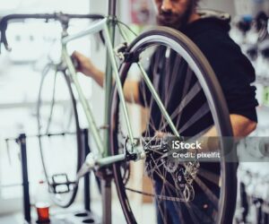 Die Luft ist raus – Fahrradwerkstatt des JIB macht zu